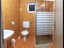 Appartamenti PAna - 150 m from sea : A1(4), A2(4), A3(4), A4(4) Silo - Isola di Krk  - Appartamento - A2(4): il bagno con la toilette