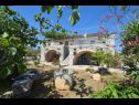 Appartamenti Insula Insule - rustic & peaceful: SA1(2+1), SA2(2+1) Skrbcici - Isola di Krk  - la casa