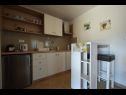 Appartamenti Insula Insule - rustic & peaceful: SA1(2+1), SA2(2+1) Skrbcici - Isola di Krk  - Studio appartamento - SA1(2+1): la cucina con la sala da pranzo