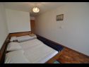 Appartamenti Pava SA1 (2), SA2 (2) Vrbnik - Isola di Krk  - Studio appartamento - SA2 (2): la camera da letto