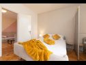 Appartamenti SaMa A1(2+1) Vrbnik - Isola di Krk  - Appartamento - A1(2+1): la camera da letto