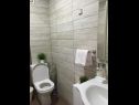 Appartamenti San - with pool; A1(4), A5(2), SA4(2) Rakovica - Lika e Gorski kotar - Appartamento - A5(2): il bagno con la toilette