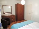 Appartamenti Smilja - 150 m from pebble beach: A1(2+2), A2(2+1), SA3(2) Baska Voda - Riviera Makarska  - Appartamento - A2(2+1): la camera da letto