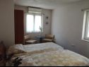 Appartamenti Jasna - family friendly: A1 Prizemlje (2+2), A2 Gornji (2+2) Baska Voda - Riviera Makarska  - Appartamento - A1 Prizemlje (2+2): la camera da letto
