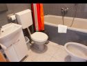 Appartamenti Ante - seaview A1(5), SA2(3), SA3(2+1) Brela - Riviera Makarska  - Studio appartamento - SA2(3): il bagno con la toilette