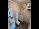 Appartamenti Via - 250 m from sea: SA2(2), SA3(2), SA4(2), SA1(2) Brela - Riviera Makarska  - Studio appartamento - SA1(2): il bagno con la toilette