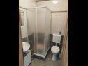 Appartamenti Mare - 150 m from beach SA1(2), A2(4+1), A3(4+2) Brela - Riviera Makarska  - Appartamento - A3(4+2): il bagno con la toilette