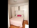 Appartamenti Ivi - 100 m from pebble beach: A1(2+2), A2(2+2), A3(2+2), A4(4+4), A5(2+2) Drasnice - Riviera Makarska  - Appartamento - A5(2+2): la camera da letto