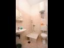 Appartamenti Sunny - quiet and relaxing A1(2+2), A2(2+1) Makarska - Riviera Makarska  - Appartamento - A2(2+1): il bagno con la toilette