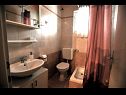  Virena - free grill: SA2(3), SA3(2+1) Makarska - Riviera Makarska  - Studio appartamento - SA2(3): il bagno con la toilette