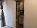 Appartamenti Vela- 50 m from beach: SA1(2+1) Makarska - Riviera Makarska  - Studio appartamento - SA1(2+1): il bagno con la toilette