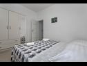Appartamenti Petar - 200 m from beach: A1(4) Makarska - Riviera Makarska  - Appartamento - A1(4): la camera da letto
