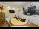 Appartamenti Stipe - comfortable apartment for 6 person: A(4+2) Makarska - Riviera Makarska  - Appartamento - A(4+2): il soggiorno