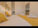 Appartamenti Luxury - heated pool, sauna and gym: A1(2), A2(2), A3(4), A4(2), A5(4), A6(2) Makarska - Riviera Makarska  - Appartamento - A1(2): la camera da letto