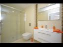 Appartamenti Luxury - heated pool, sauna and gym: A1(2), A2(2), A3(4), A4(2), A5(4), A6(2) Makarska - Riviera Makarska  - Appartamento - A3(4): il bagno con la toilette