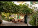 Casa vacanza Mirta - rustic villa: H(4+2) Podgora - Riviera Makarska  - Croazia - il cortile