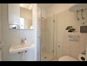 Appartamenti Maja - 100 from the beach: A1- Galebovo krilo (2+2), A2-Uzorita (2+2), SA1(2) Podgora - Riviera Makarska  - Appartamento - A2-Uzorita (2+2): il bagno con la toilette