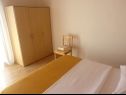 Appartamenti Drago - 50 m from sea: A2(2+2) Betina - Isola di Murter  - Appartamento - A2(2+2): la camera da letto