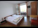 Appartamenti Marica - 10m from sea: SA2(2), A3(2), SA5(2), SA6(2), SA7(2) Tisno - Isola di Murter  - Studio appartamento - SA2(2): la camera da letto