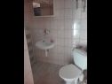 Appartamenti Marica - 10m from sea: SA2(2), A3(2), SA5(2), SA6(2), SA7(2) Tisno - Isola di Murter  - Studio appartamento - SA5(2): il bagno con la toilette