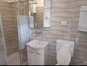 Appartamenti Marica - 10m from sea: SA2(2), A3(2), SA5(2), SA6(2), SA7(2) Tisno - Isola di Murter  - Appartamento - A3(2): il bagno con la toilette