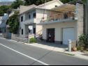 Appartamenti Stric - 10 m from beach: A1(8+1) Dugi Rat - Riviera Omis  - la casa