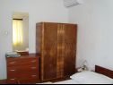 Appartamenti Stric - 10 m from beach: A1(8+1) Dugi Rat - Riviera Omis  - Appartamento - A1(8+1): la camera da letto