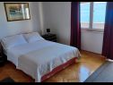 Appartamenti Mari - 40 m from sea: A1(4), A2(2+2), SA3(2) Krilo Jesenice - Riviera Omis  - Appartamento - A1(4): la camera da letto