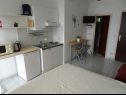 Appartamenti Mari - 40 m from sea: A1(4), A2(2+2), SA3(2) Krilo Jesenice - Riviera Omis  - Studio appartamento - SA3(2): l’intreno