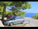 Casa vacanza Kuzma - sea view H(8+2) Lokva Rogoznica - Riviera Omis  - Croazia - il parcheggio