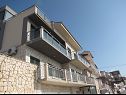 Appartamenti Iva - with beautiful view: A1(4+1) Omis - Riviera Omis  - la casa