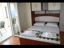 Appartamenti Ivo - sea view; A1(2+2), A3(2+2), A5(4), SA4(2+1), SA2(2+1) Pisak - Riviera Omis  - Studio appartamento - SA4(2+1): la camera da letto