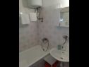 Appartamenti Gorda - by the sea: A1(2+2) Pisak - Riviera Omis  - Appartamento - A1(2+2): il bagno con la toilette