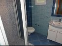 Appartamenti VP SA2(2), A3(3), A4(2+3), A5(3), A6(2+2) Stanici - Riviera Omis  - Appartamento - A6(2+2): il bagno con la toilette