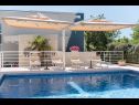 Appartamenti Luka - with pool: A2(2+2) Novalja - Isola di Pag  - la piscina