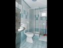 Appartamenti BRANO - with swimming pool A9(8+2), A10(4+2), SA11(5), SA12(5) Novalja - Isola di Pag  - Appartamento - A9(8+2): il bagno con la toilette