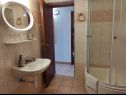 Appartamenti Nives - great location: A1(6), A5(2), A6(2), A7(2), A2(4), A3(3), A4(3) Novalja - Isola di Pag  - Appartamento - A1(6): il bagno con la toilette
