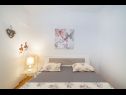 Appartamenti San - comfortable and great location: A1(4), A2(2+2), A3(2+2) Povljana - Isola di Pag  - Appartamento - A2(2+2): la camera da letto