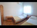 Appartamenti Jope - 60 m from beach: A1(4), A2(4), A3(4+2), A4(6+1), A5(4), A6(2), A7(2+1), A8(2+1), SA9(2), SA10(2), SA11(2) Stara Novalja - Isola di Pag  - Appartamento - A6(2): la camera da letto