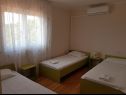 Appartamenti Jope - 60 m from beach: A1(4), A2(4), A3(4+2), A4(6+1), A5(4), A6(2), A7(2+1), A8(2+1), SA9(2), SA10(2), SA11(2) Stara Novalja - Isola di Pag  - Appartamento - A7(2+1): la camera da letto