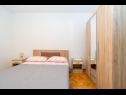 Appartamenti Per - 10 m from sea: A1-Veliki(8) Stara Novalja - Isola di Pag  - Appartamento - A1-Veliki(8): la camera da letto