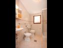 Appartamenti Glory - 100m from beach; A1(4) Zdrelac - Isola di Pasman  - Appartamento - A1(4): il bagno con la toilette
