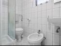 Appartamenti Sugor - 70 m from sea : Plavi-SA2(2), A1(4), A3 Novi(2) Viganj - Peninsola di Peljesac  - Appartamento - A3 Novi(2): il bagno con la toilette