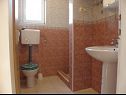 Appartamenti Taša - 5 m from sea: SA1(2), SA2(2), SA3(2), SA4(2), A5(2+2) Lukovo Sugarje - Riviera Senj  - Appartamento - A5(2+2): il bagno con la toilette