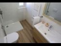 Casa vacanza Kreso - with pool: H(8) Brodarica - Riviera Sibenik  - Croazia - H(8): il bagno con la toilette