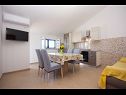Appartamenti Per - comfortable  family apartments A1(2+2), A2(4+1), A3(2+2) Grebastica - Riviera Sibenik  - Appartamento - A3(2+2): la cucina con la sala da pranzo