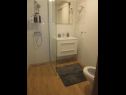 Appartamenti Denis - 50m from sea : A1(2+2) Pirovac - Riviera Sibenik  - Appartamento - A1(2+2): il bagno con la toilette