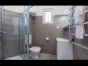 Appartamenti Bisernica - with pool; A1(6), A2(6), A3(2) Razanj - Riviera Sibenik  - Appartamento - A1(6): il bagno con la toilette