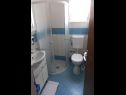 Appartamenti Amalija - 50m close to the sea: A2(2), A3 posebni(2), A4(4) Rogoznica - Riviera Sibenik  - Appartamento - A4(4): il bagno con la toilette