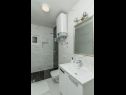 Appartamenti Zvon - 10 m from sea : A1(4+1) Rogoznica - Riviera Sibenik  - Appartamento - A1(4+1): il bagno con la toilette